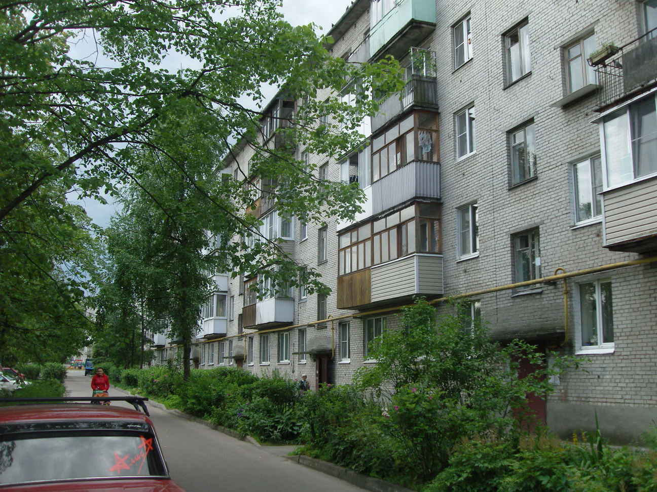 обл. Ленинградская, р-н. Кировский, г. Отрадное, ул. Гагарина, д. 2-фасад здания