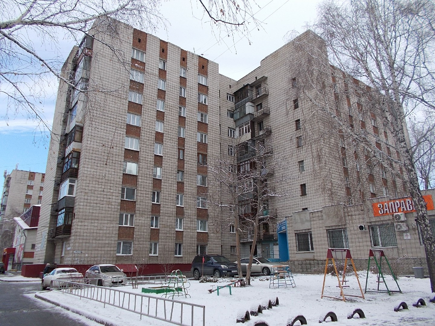 край. Алтайский, г. Барнаул, ул. Юрина, д. 188-фасад здания