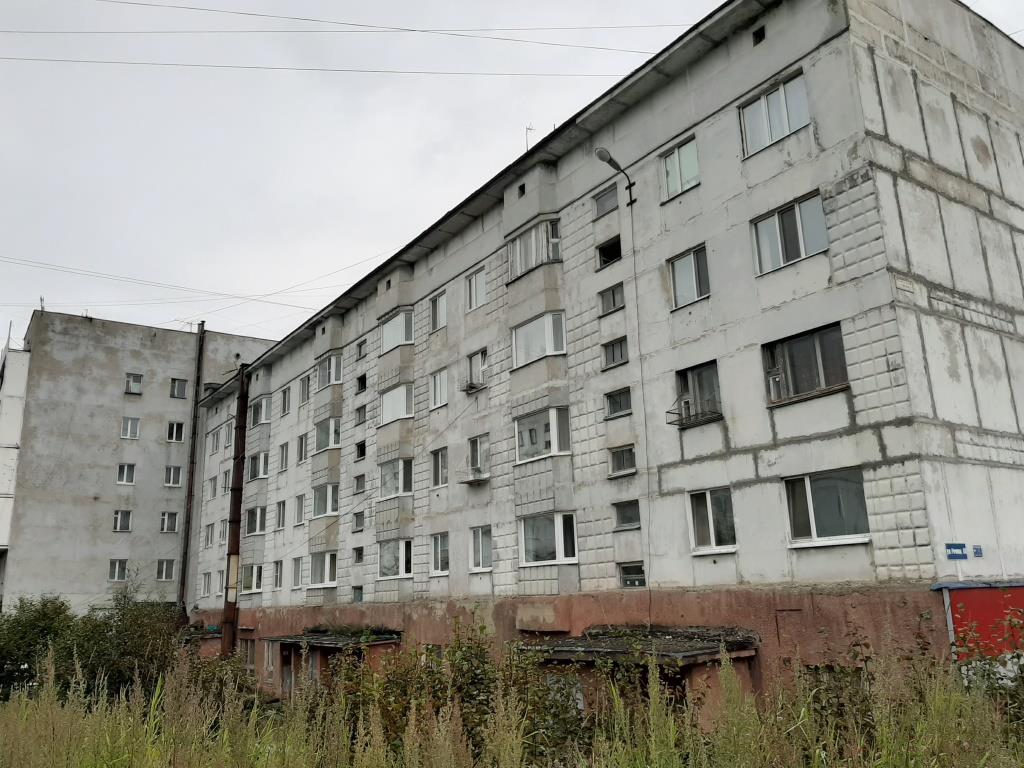 обл. Магаданская, г. Магадан, ул. Речная, д. 63-фасад здания