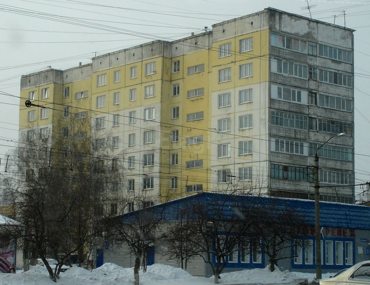 край. Алтайский, г. Барнаул, ул. Юрина, д. 273-фасад здания