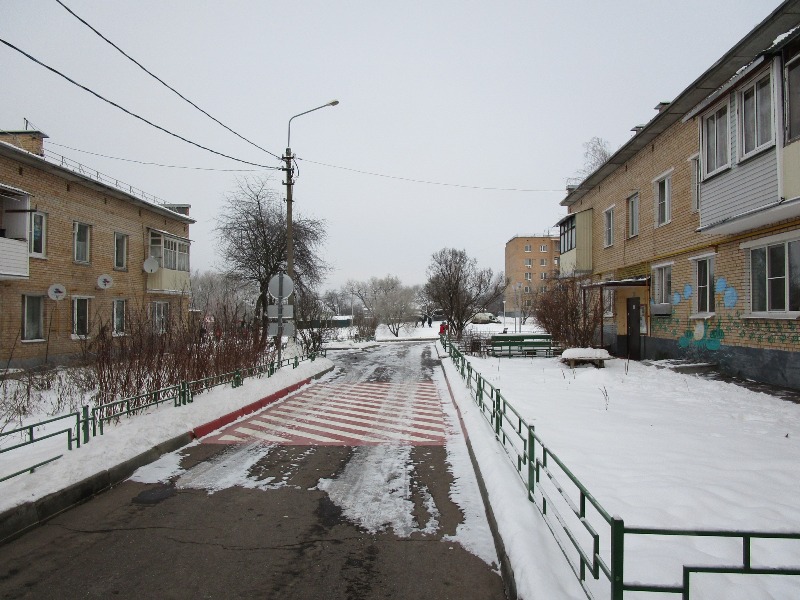 г. Москва, п. Марушкинское, д. Марушкино, аллея. Липовая, д. 4-придомовая территория