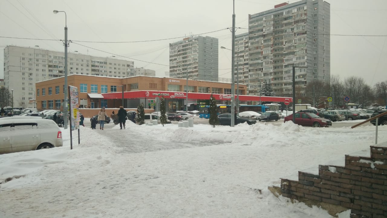 г. Москва, г. Троицк, пл. Академическая, д. 3-придомовая территория