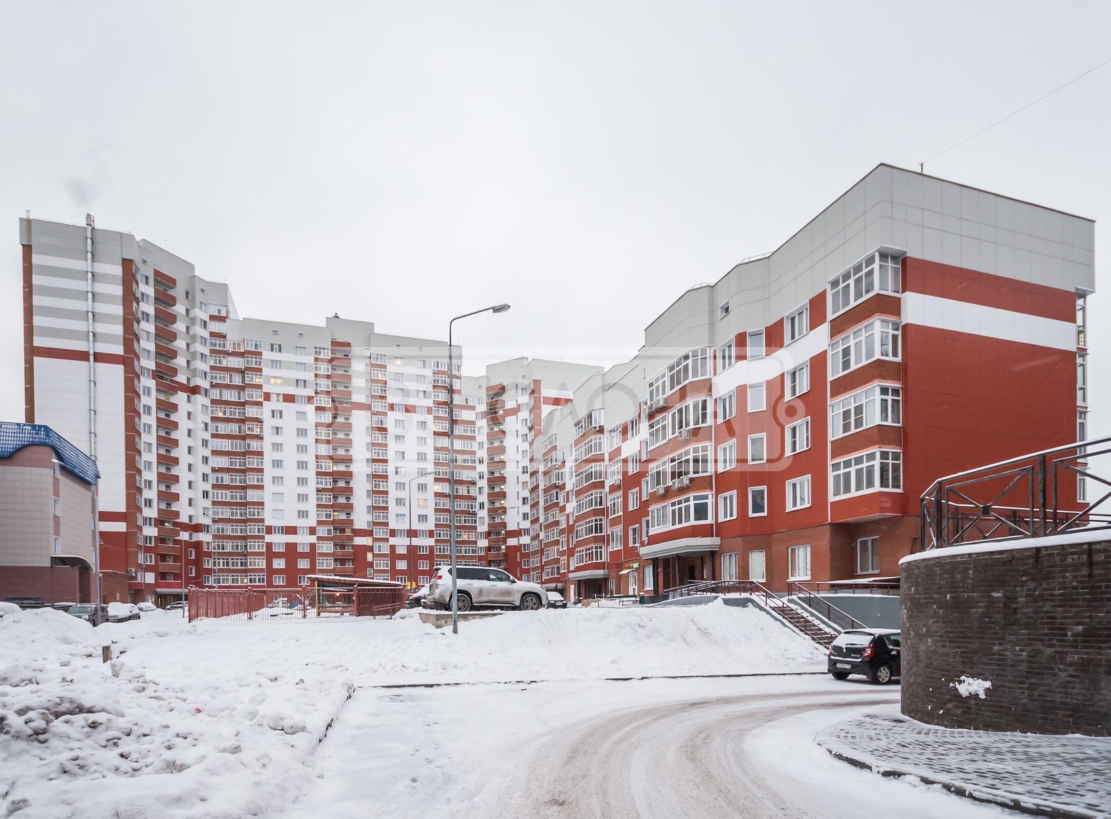 обл. Московская, г. Балашиха, мкр. Кучино, ул. Соловьёва, д. 1-фасад здания