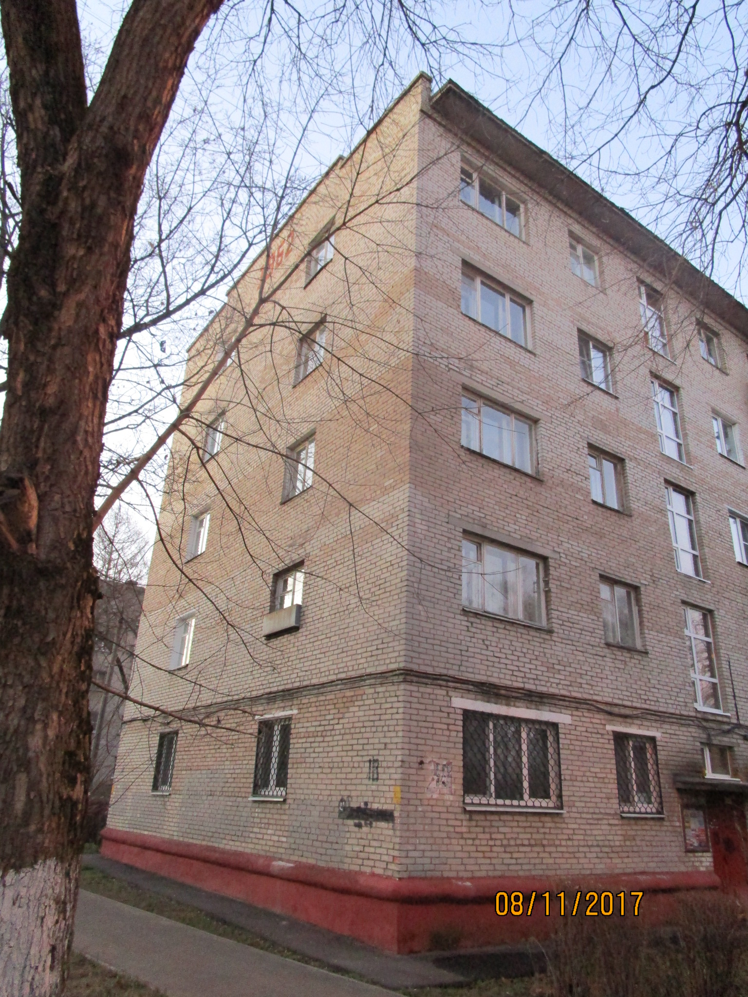 обл. Московская, г. Балашиха, ул. Орджоникидзе, д. 18-фасад здания