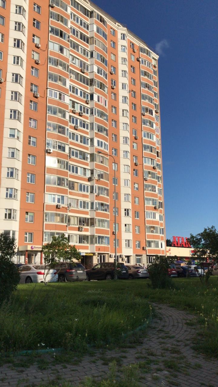 обл. Московская, г. Балашиха, ул. Свердлова, д. 32-фасад здания