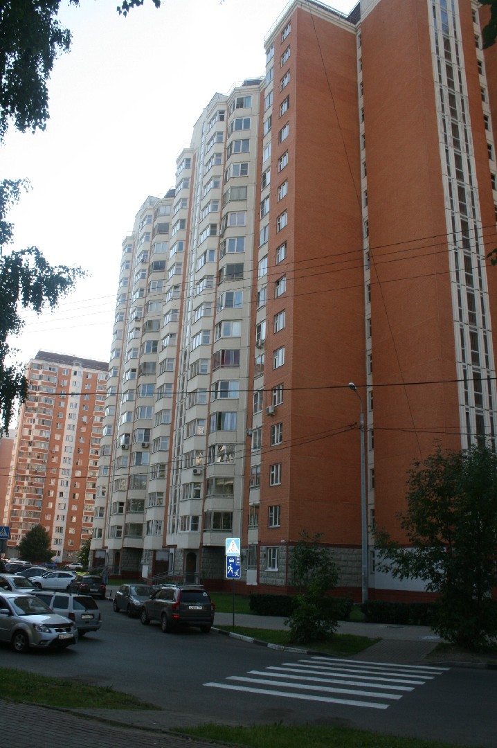 обл. Московская, г. Балашиха, ул. Твардовского, д. 12-фасад здания