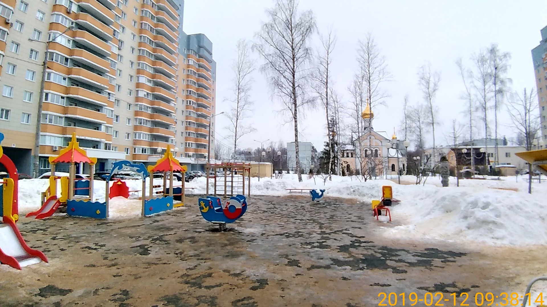 обл. Московская, р-н. Дмитровский, рп. Некрасовский, мкр. Строителей, д. 40-придомовая территория