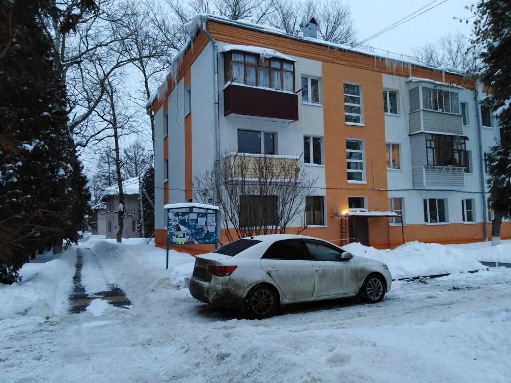 обл. Московская, г. Домодедово, мкр. Белые Столбы, ул. Гвардейская, д. 10-фасад здания