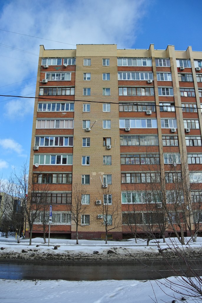 обл. Московская, г. Коломна, пр-кт. Окский, д. 4-фасад здания