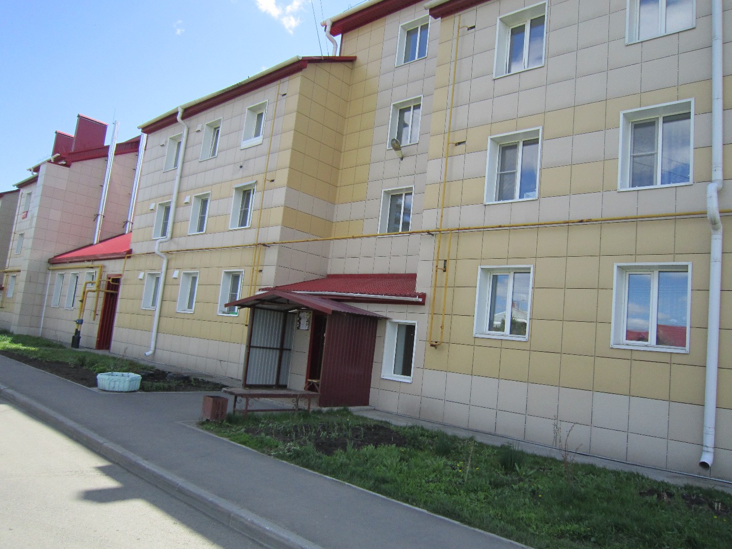 край. Алтайский, г. Бийск, ул. Боровая, д. 2-фасад здания