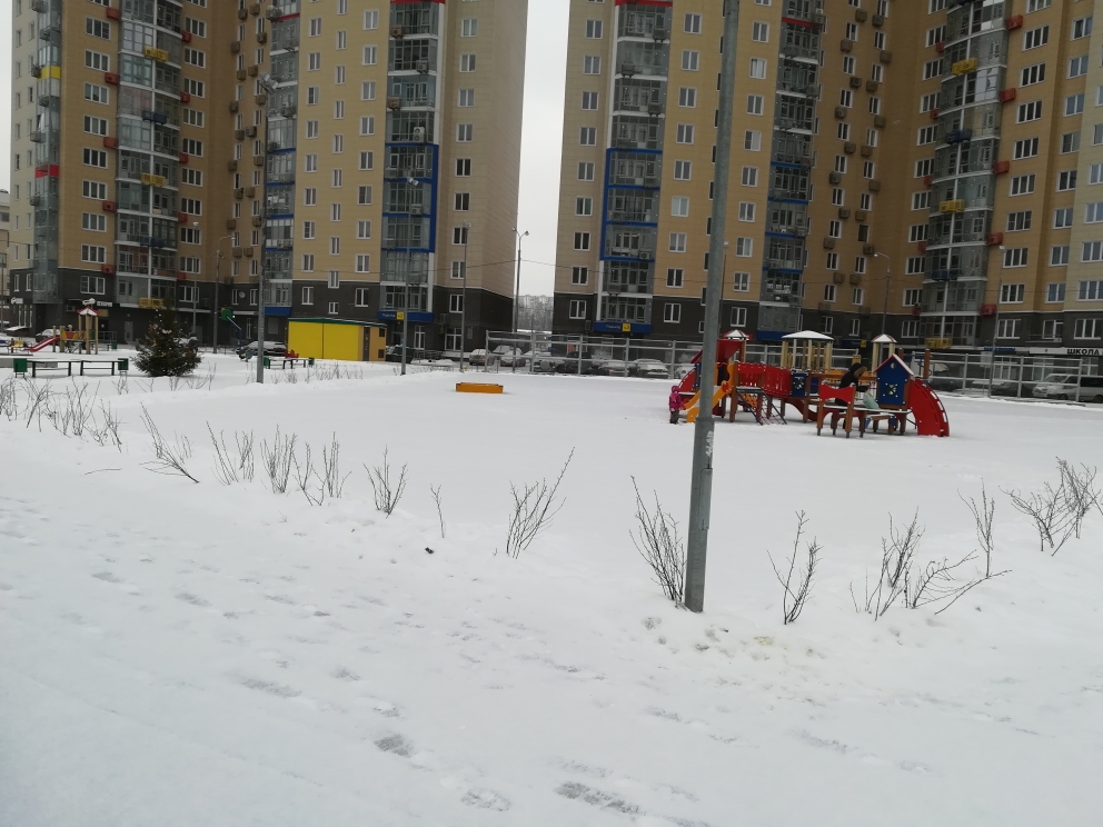 обл. Московская, р-н. Красногорский, г. Красногорск, б-р. Красногорский, д. 25-придомовая территория