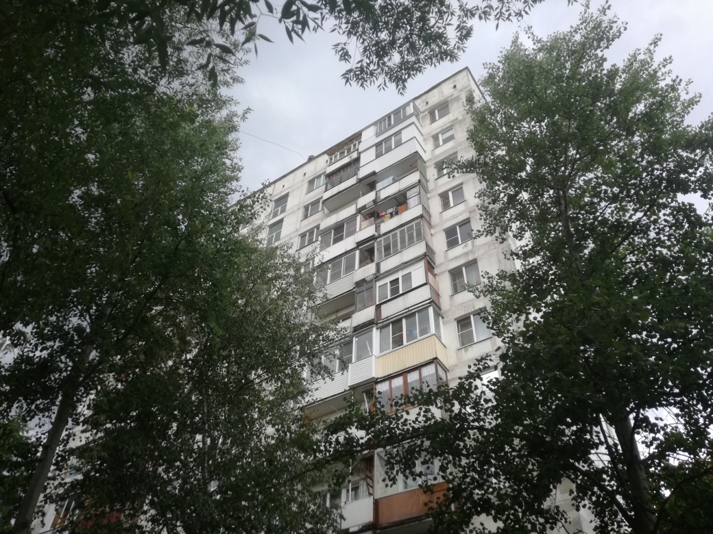 обл. Московская, г. Лобня, ул. Ленина, д. 13-фасад здания
