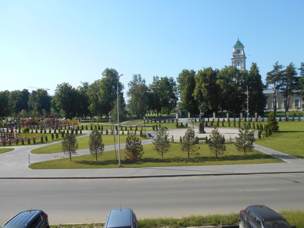 обл. Московская, г. Лосино-Петровский, ул. Нагорная, д. 5, к. 1-придомовая территория