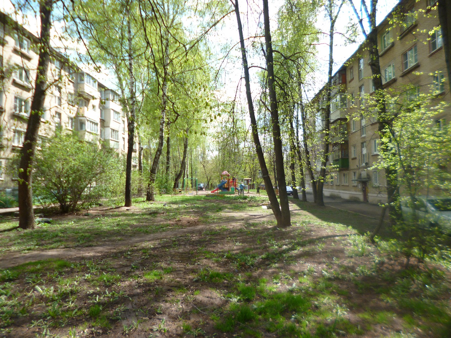 обл. Московская, г. Лыткарино, ул. Набережная, д. 20б-придомовая территория