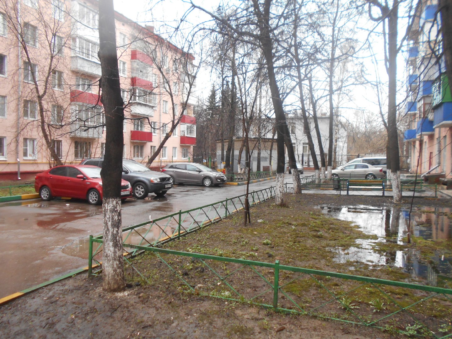 обл. Московская, р-н. Люберецкий, г. Люберцы, пр-кт. Октябрьский, д. 409-придомовая территория