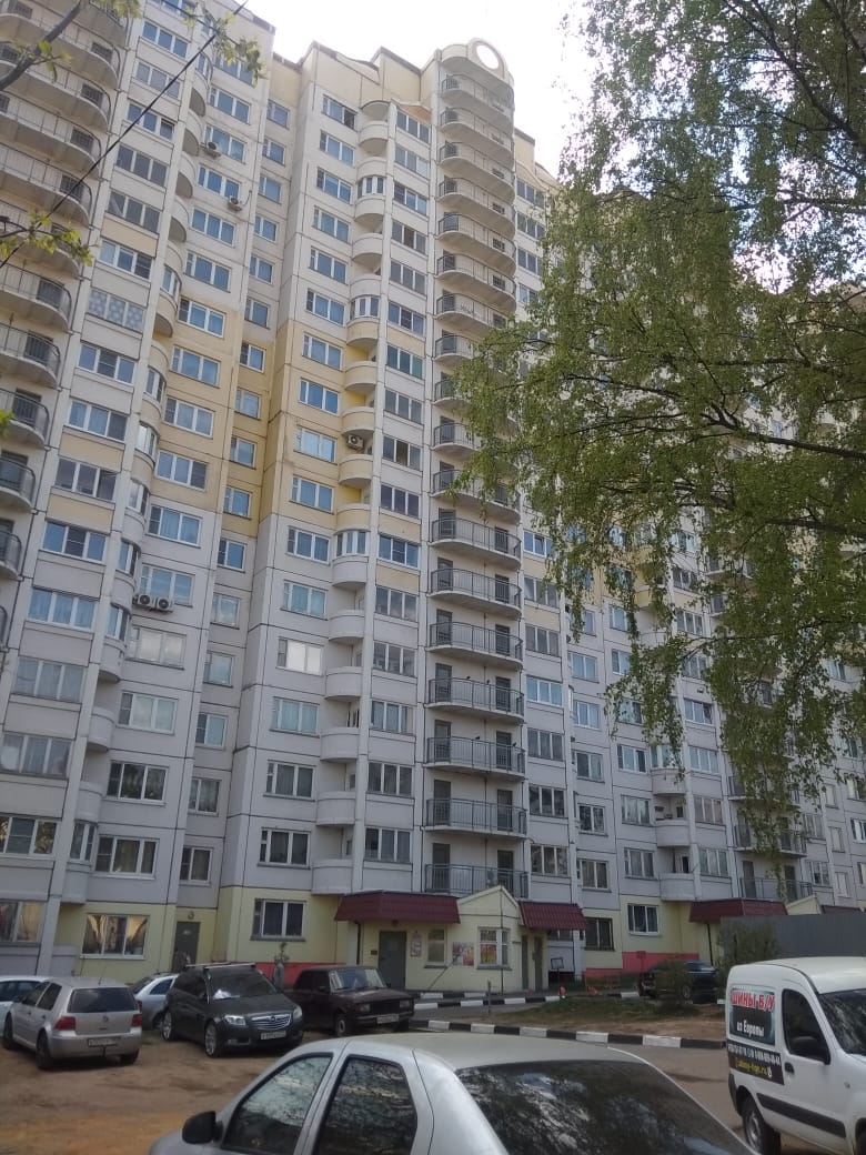 обл. Московская, р-н. Люберецкий, рп. Октябрьский, мкр. Восточный, д. 1-фасад здания