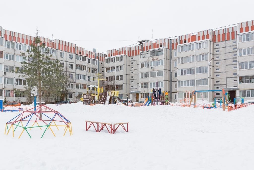 обл. Московская, р-н. Наро-Фоминский, г. Наро-Фоминск, ул. Маршала Куркоткина, д. 1-придомовая территория