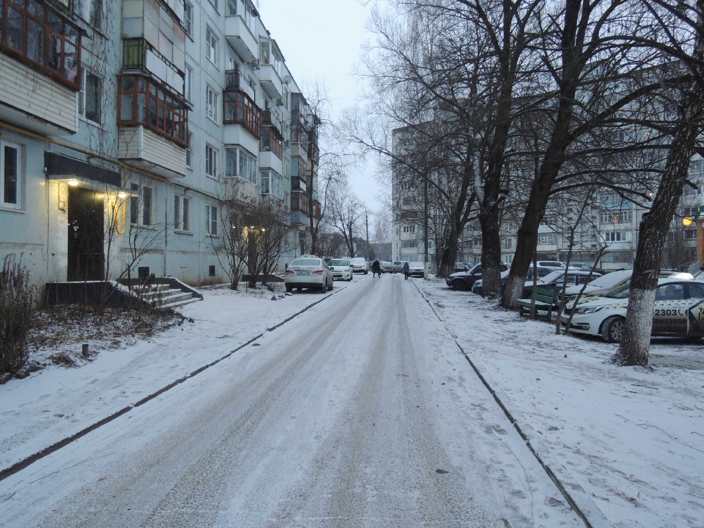 обл. Московская, р-н. Наро-Фоминский, г. Наро-Фоминск, ул. Пешехонова, д. 6-придомовая территория