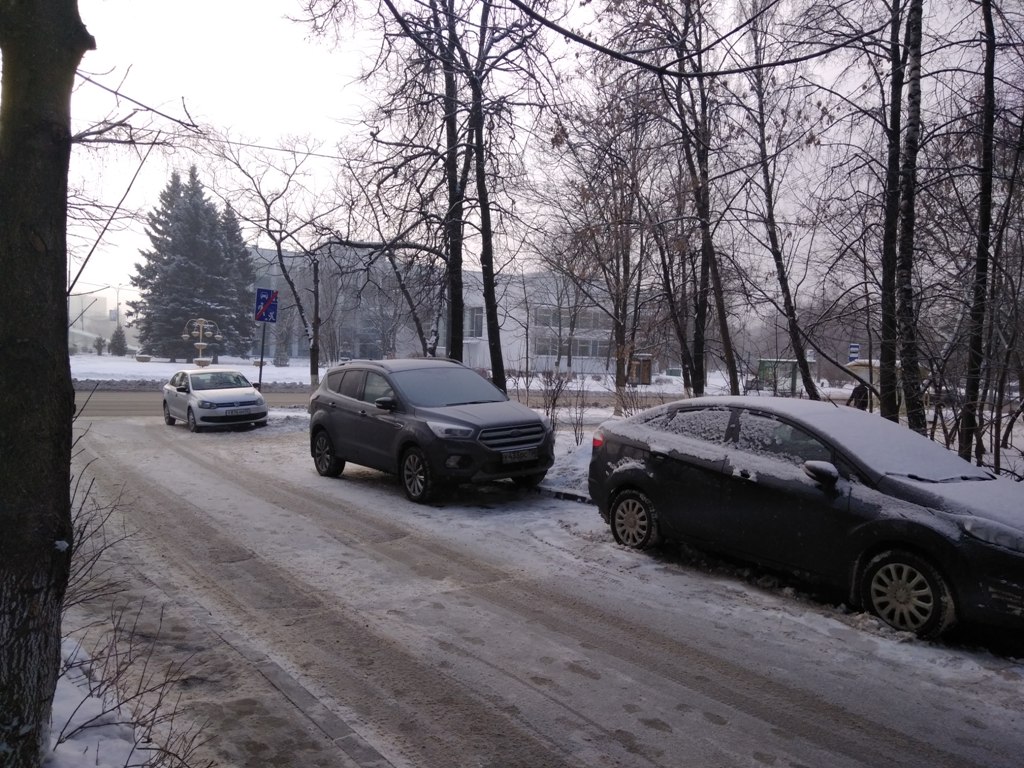 обл. Московская, р-н. Одинцовский, г. Одинцово, ул. Маршала Жукова, д. 37-придомовая территория