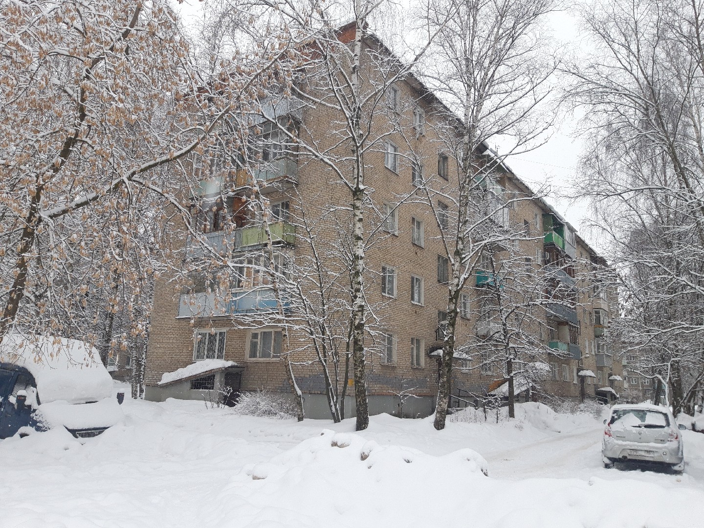 обл. Московская, р-н. Павлово-Посадский, г. Павловский Посад, ул. Южная, д. 18-фасад здания