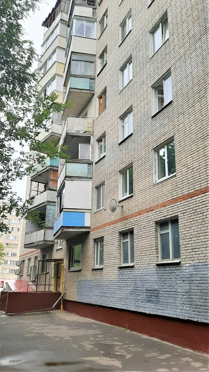 обл. Московская, г. Подольск, ул. Свердлова, д. 13-фасад здания
