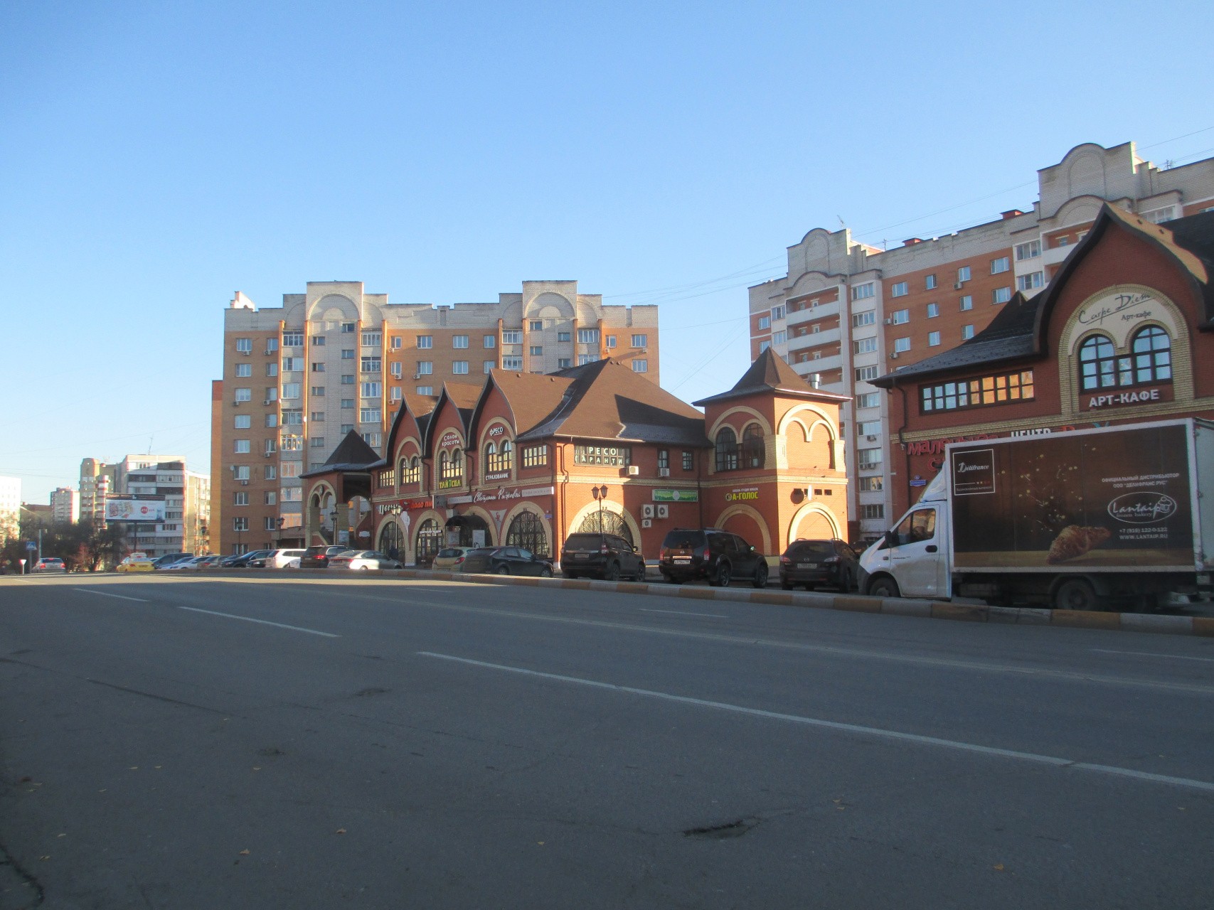 обл. Московская, р-н. Раменский, г. Раменское, ул. Красноармейская, д. 6-придомовая территория