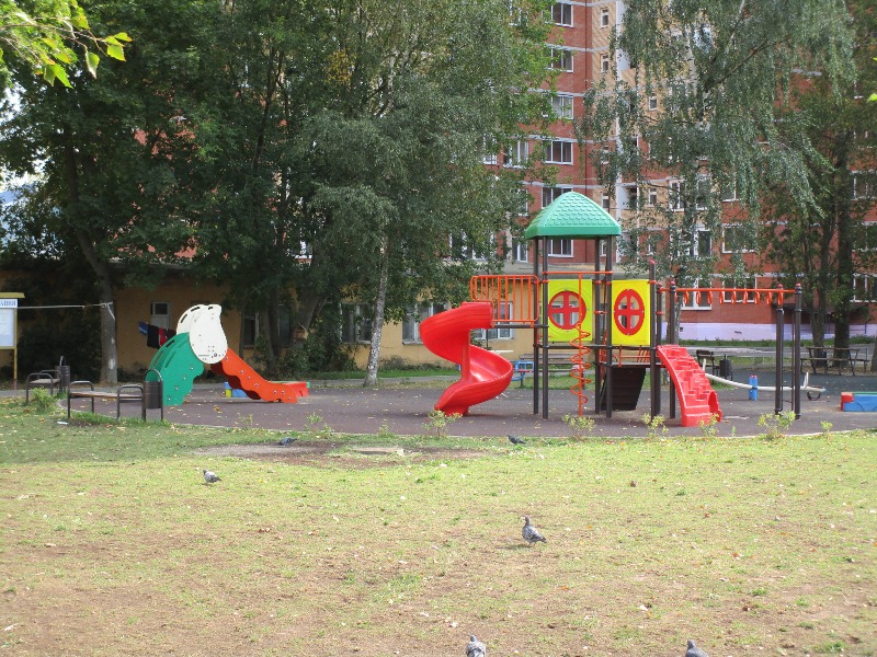 обл. Московская, р-н. Сергиево-Посадский, г. Сергиев Посад, ш. Московское, д. 7, к. 3-придомовая территория