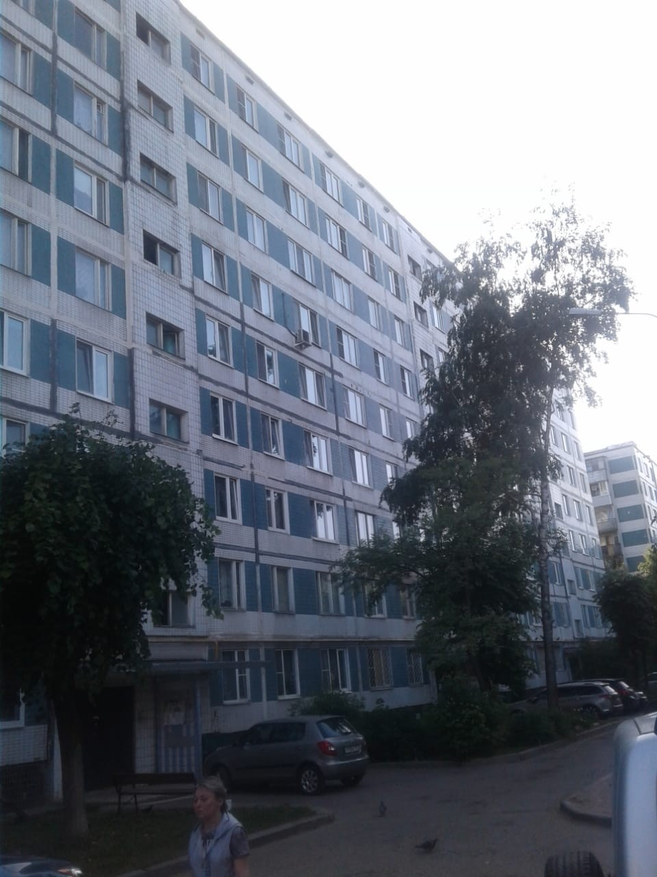 обл. Московская, г. Серпухов, ул. Луначарского, д. 37-фасад здания