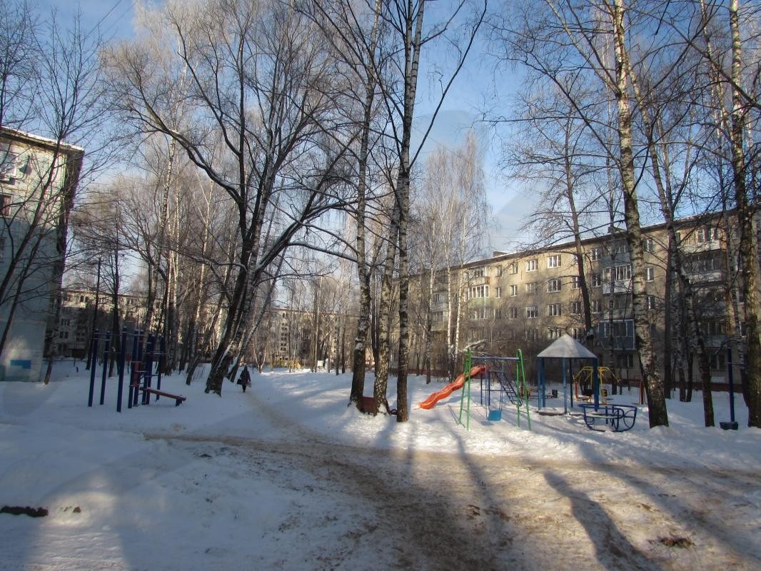 обл. Московская, р-н. Солнечногорский, г. Солнечногорск, ул. Баранова, д. 31-придомовая территория