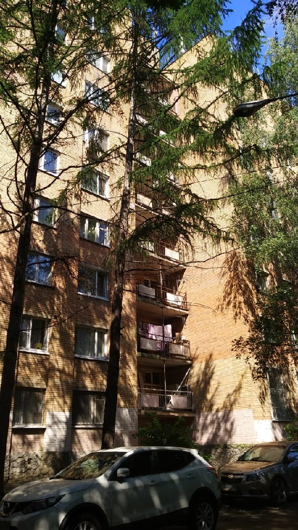 обл. Московская, г. Химки, ул. Лавочкина, д. 8-фасад здания