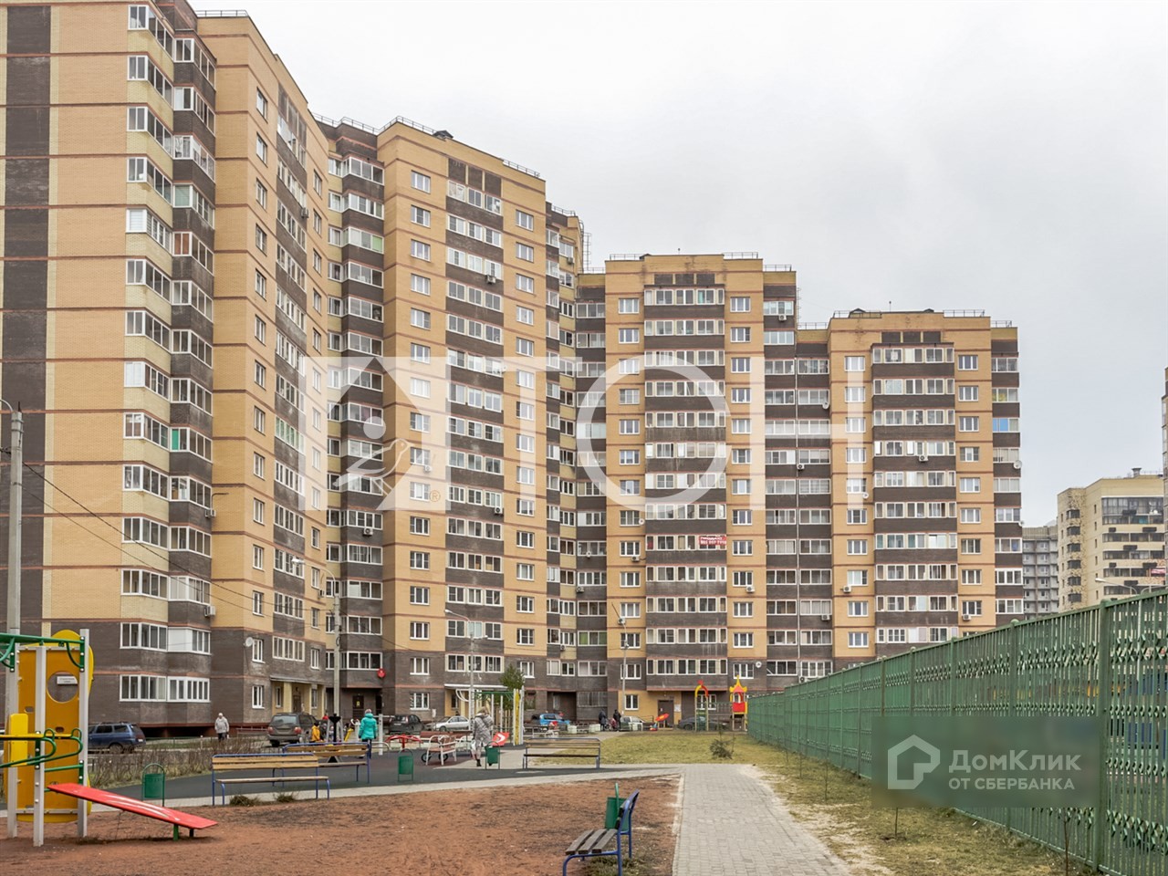 обл. Московская, р-н. Щелковский, рп. Свердловский, ул. Строителей, д. 2-фасад здания