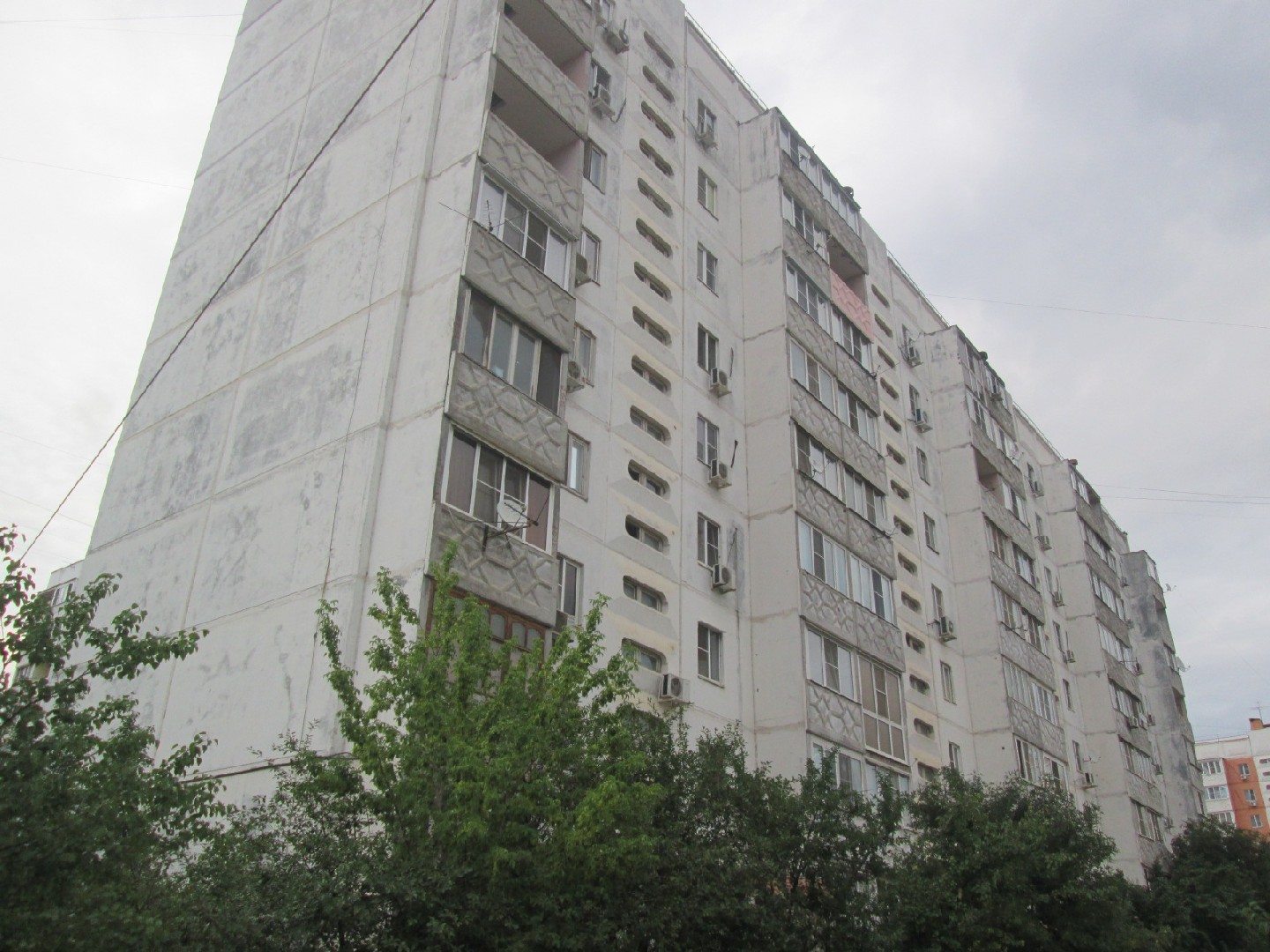 обл. Астраханская, г. Астрахань, ул. Куликова, д. 77, к. 1-фасад здания