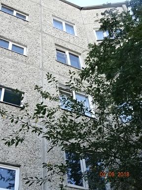 обл. Мурманская, г. Апатиты, ул. Бредова, д. 32-фасад здания
