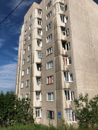 обл. Мурманская, г. Мурманск, ул. Баумана, д. 65-фасад здания