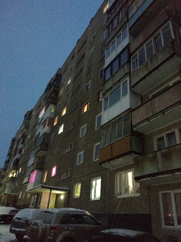обл. Мурманская, г. Мурманск, ул. Беринга, д. 22-фасад здания