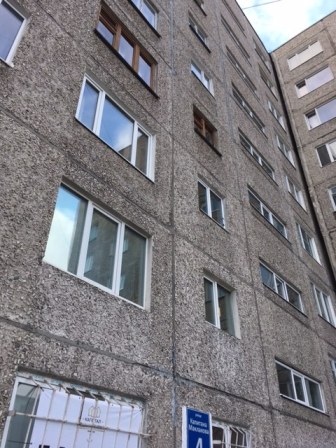 обл. Мурманская, г. Мурманск, ул. Маклакова, д. 4-фасад здания