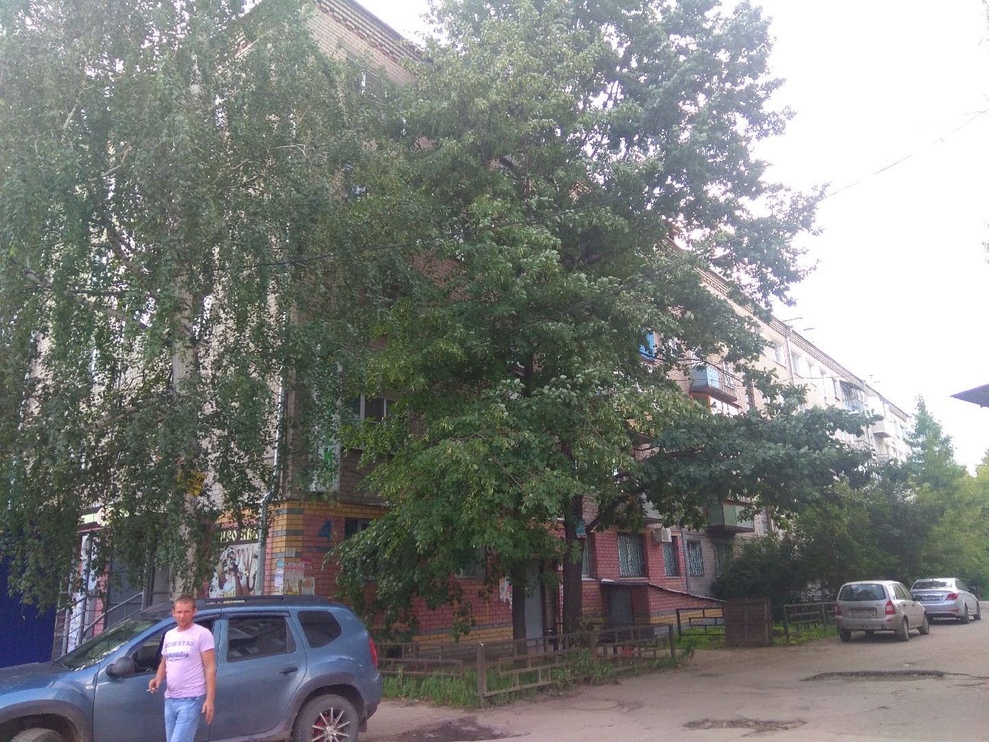 обл. Нижегородская, г. Бор, ул. Чугунова, д. 4-фасад здания