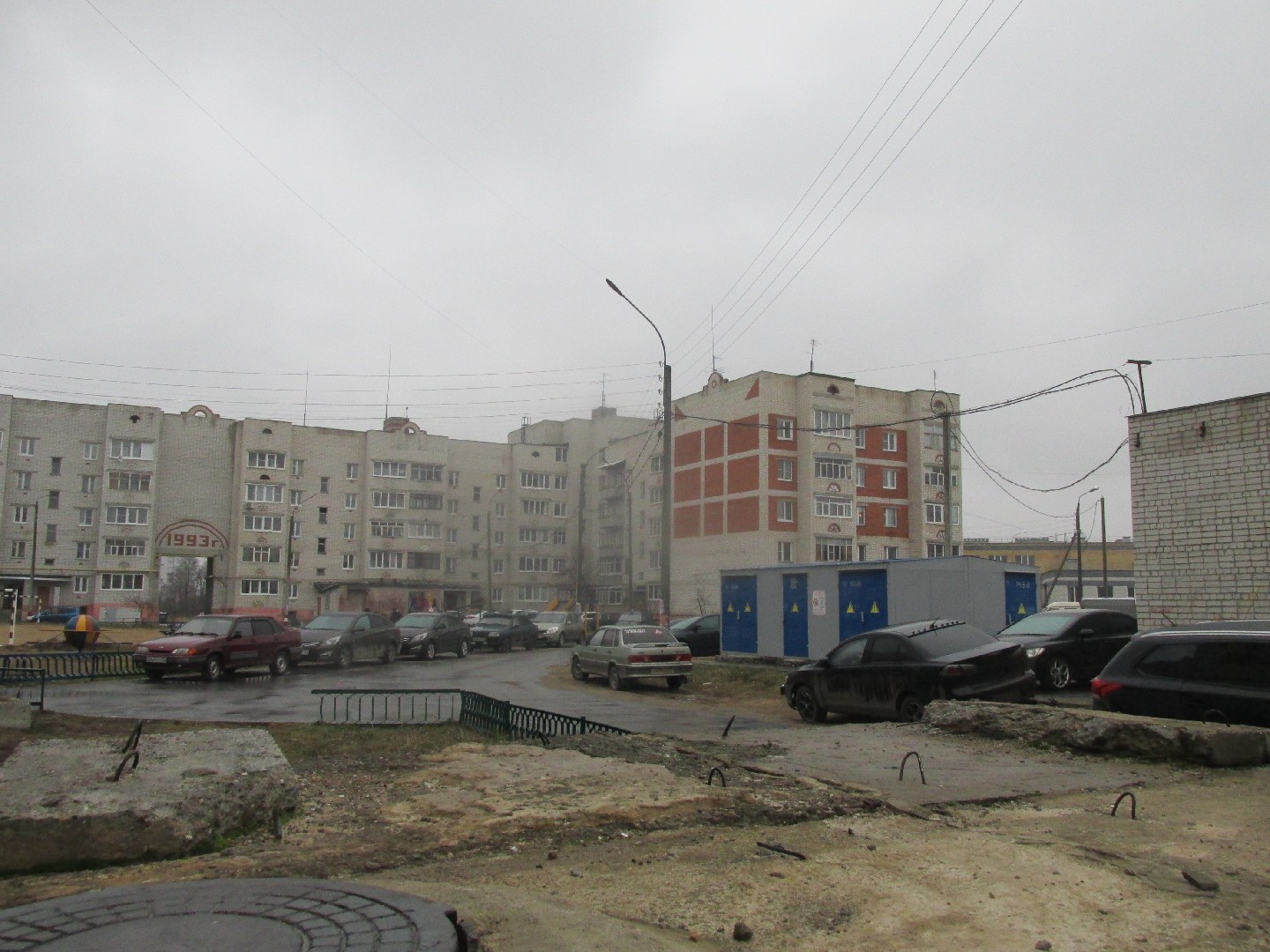 обл. Нижегородская, р-н. Городецкий, г. Заволжье, ул. Молодежная, д. 2-придомовая территория