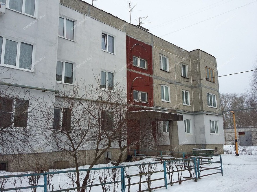 обл. Нижегородская, р-н. Дальнеконстантиновский, п. Нижегородец, ул. Зеленая, д. 64-фасад здания