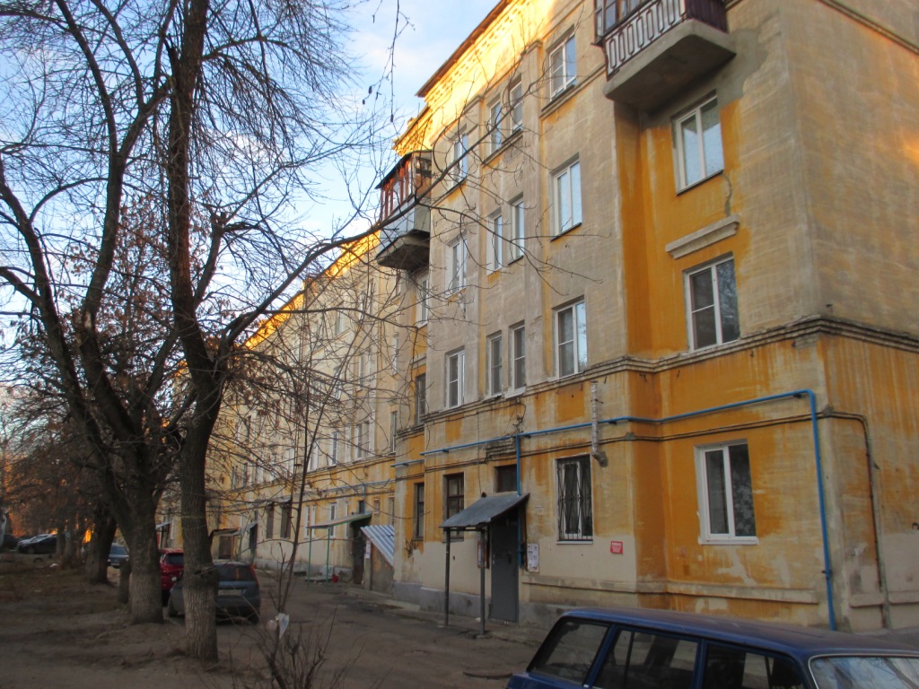 обл. Нижегородская, г. Дзержинск, ул. Октябрьская, д. 28-фасад здания