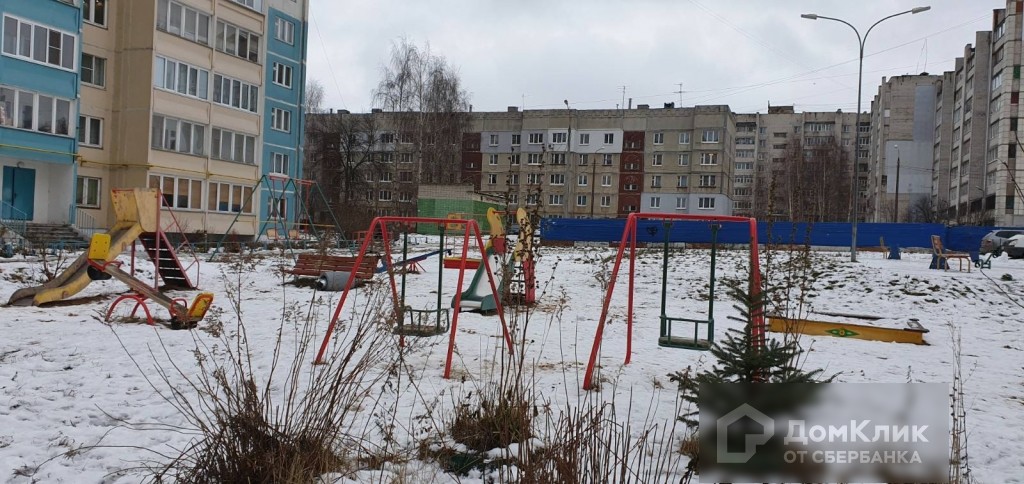 обл. Нижегородская, р-н. Кстовский, г. Кстово, пер. Первостроителей, д. 2-придомовая территория