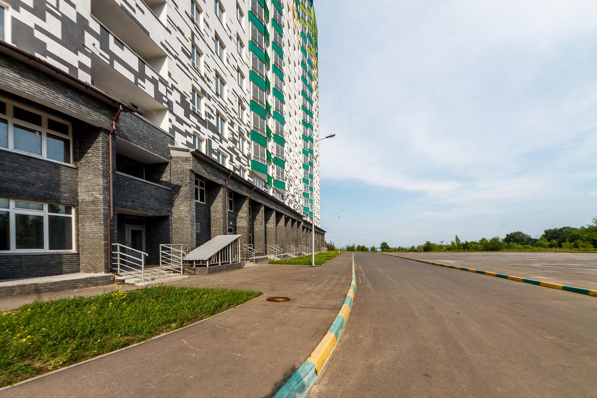 обл. Нижегородская, г. Нижний Новгород, сл. Подновье, ул. Лысогорская, д. 89, к. 3-придомовая территория