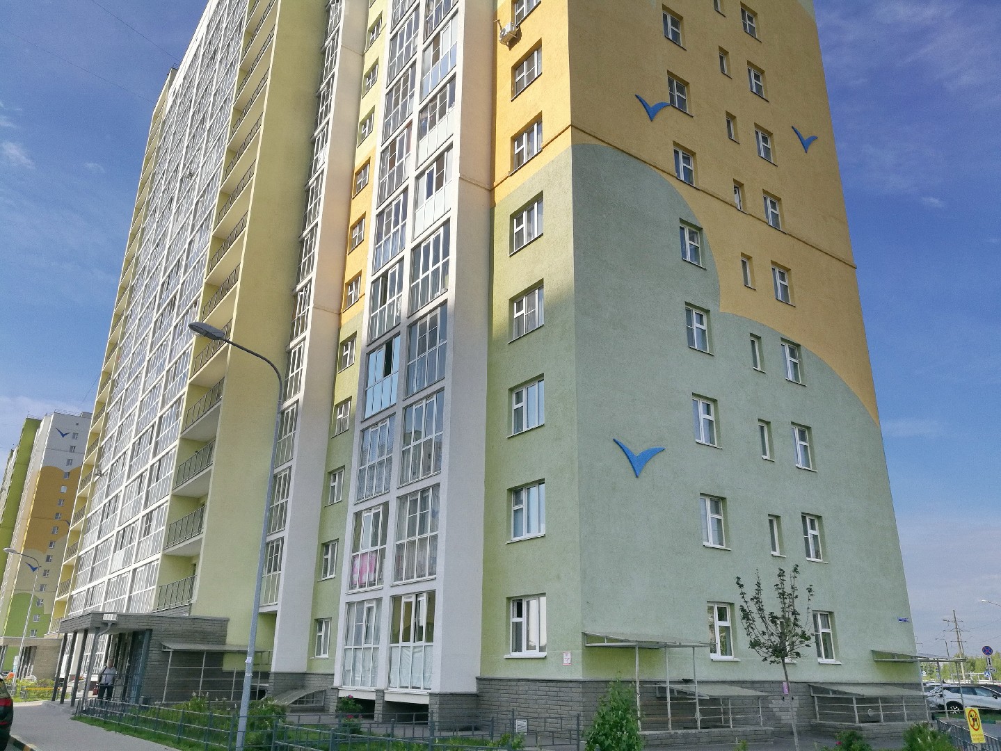 обл. Нижегородская, г. Нижний Новгород, б-р. Южный, д. 17-фасад здания