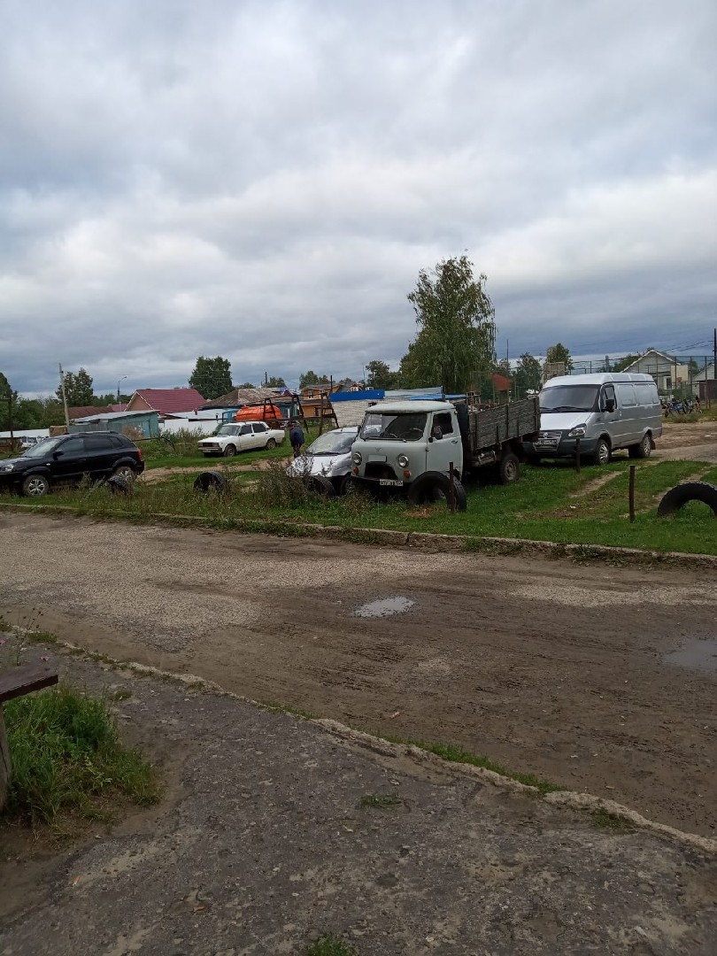 обл. Нижегородская, р-н. Павловский, рп. Тумботино, ул. Пролетарская, д. 20-придомовая территория