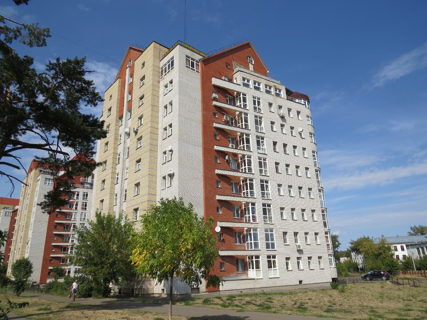 обл. Нижегородская, г. Саров, ул. Гоголя, д. 16-фасад здания