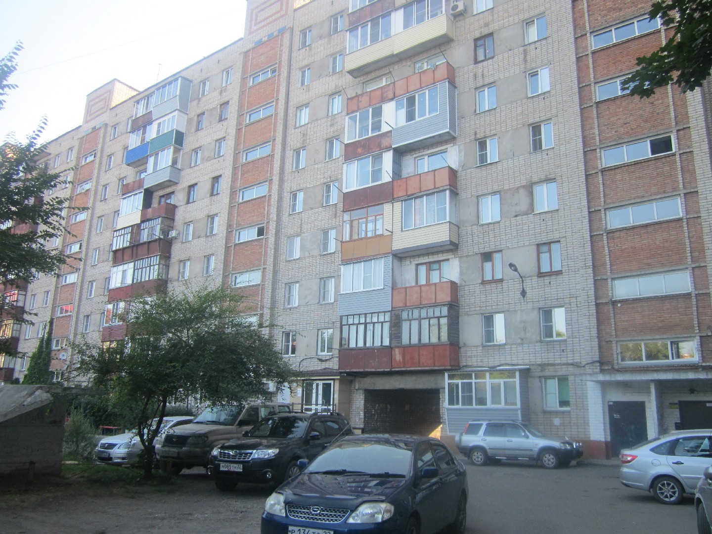 край. Алтайский, г. Бийск, ул. Мерлина, д. 2-фасад здания