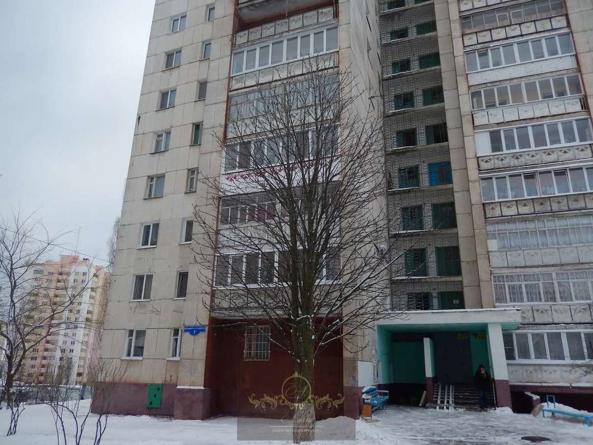 обл. Белгородская, г. Белгород, б-р. 1 Салюта, д. (7)-фасад здания