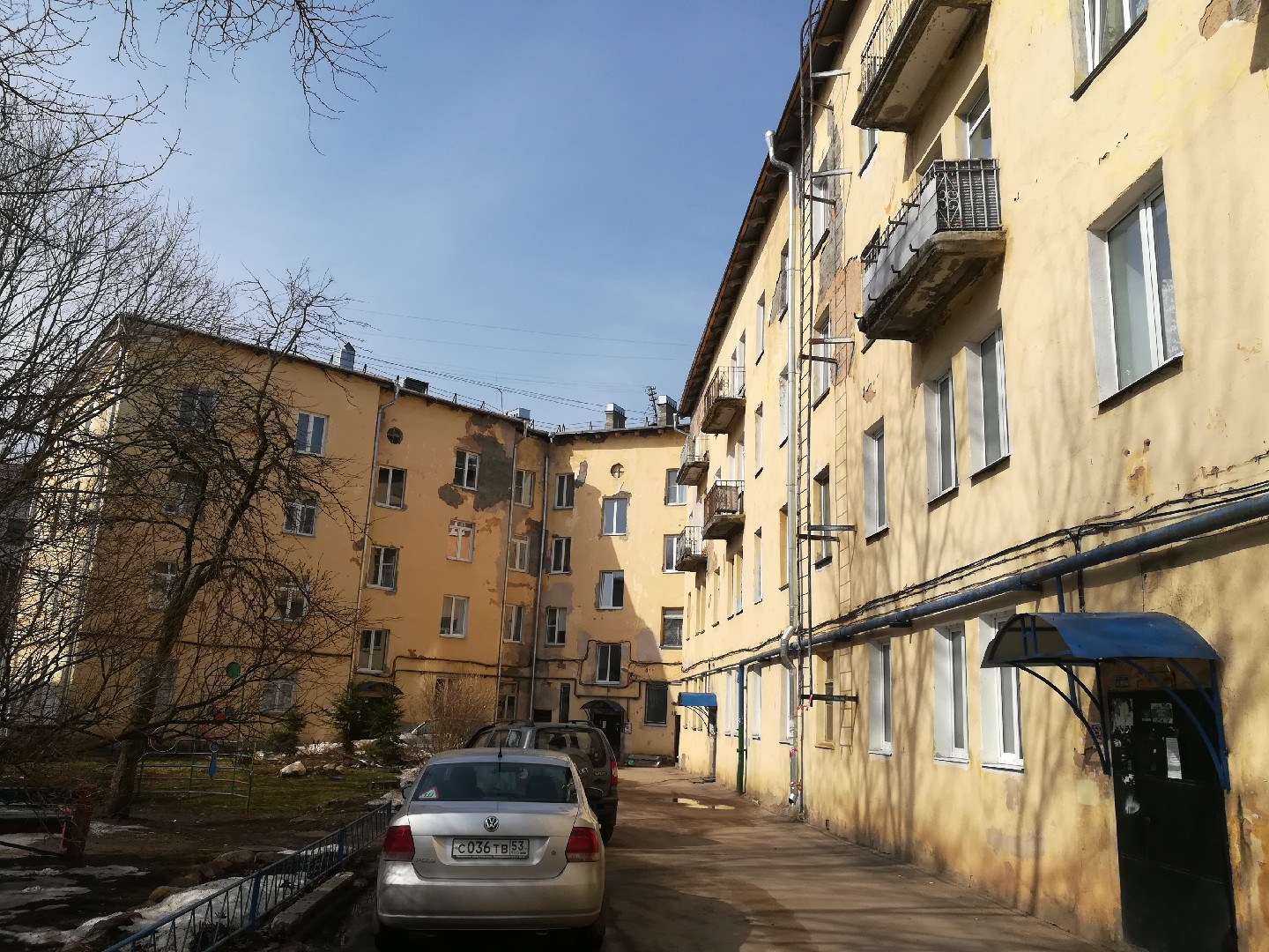 обл. Новгородская, г. Великий Новгород, ул. Большая Санкт-Петербургская, д. 18/98-фасад здания