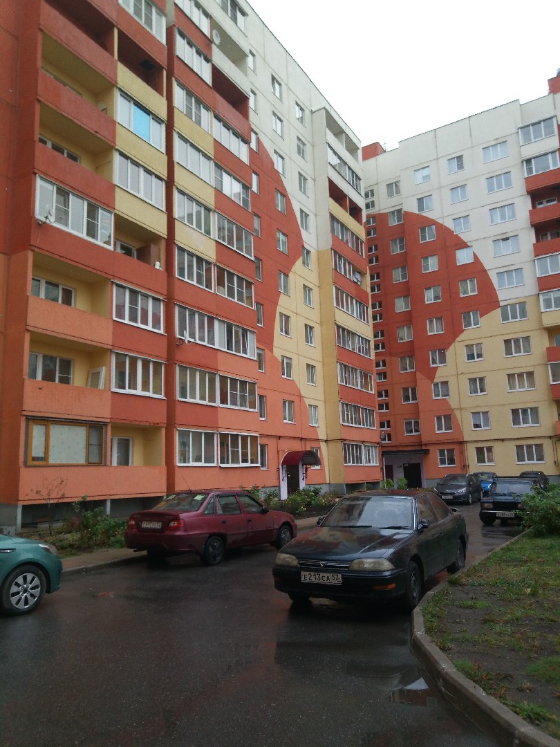 обл. Новгородская, г. Великий Новгород, ул. Большая Санкт-Петербургская, д. 108, к. 5-фасад здания