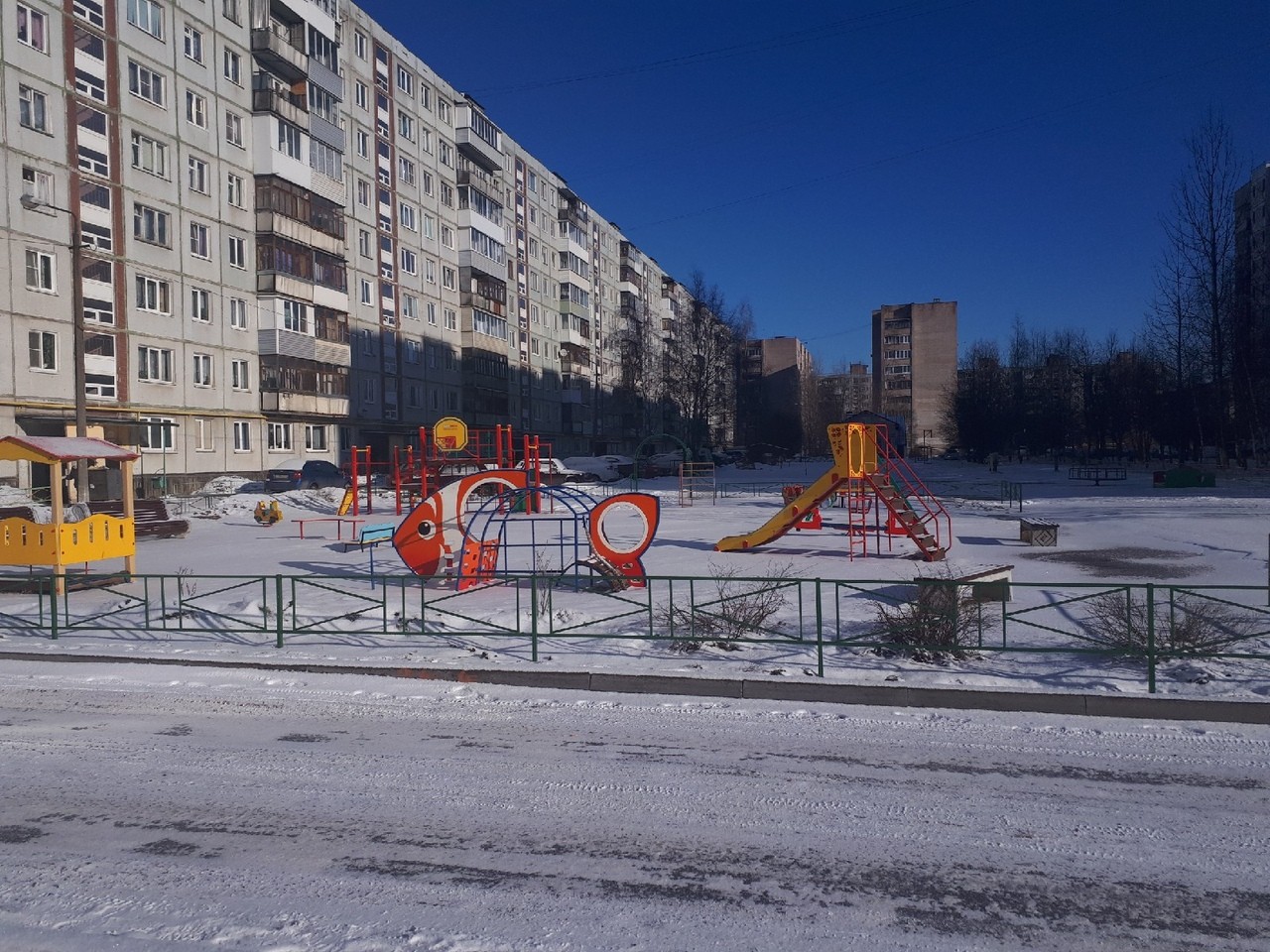 обл. Новгородская, г. Великий Новгород, ул. Большая Санкт-Петербургская, д. 120, к. 2-придомовая территория